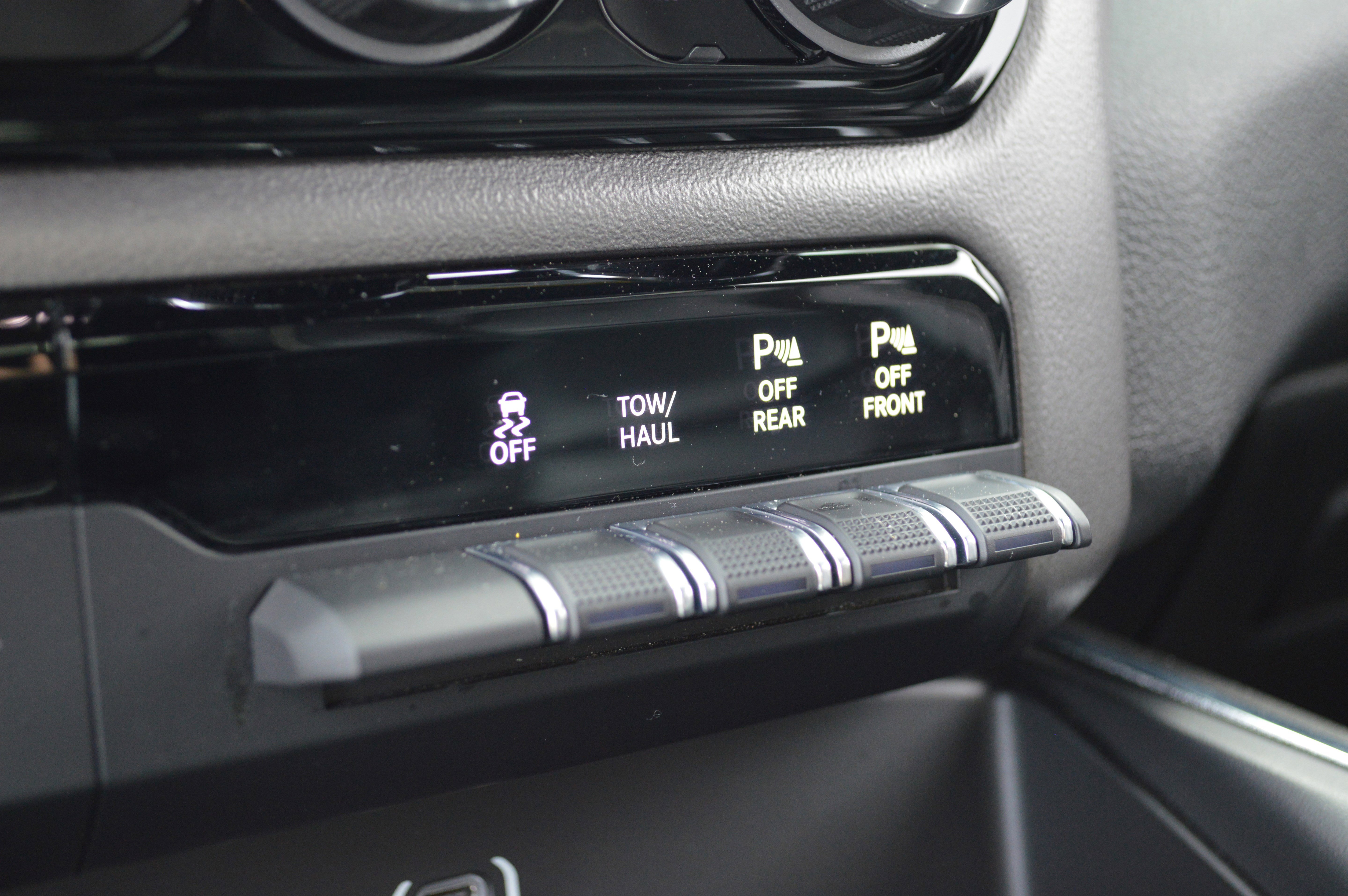 Used 2020 RAM 1500 Laramie w/ Sport Appearance Package image 25