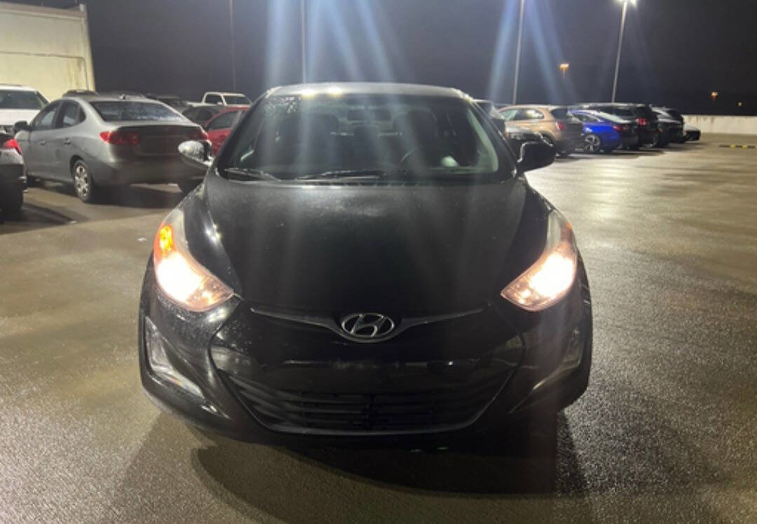 Used 2016 Hyundai Elantra SE w/ Option Group 02 image 2