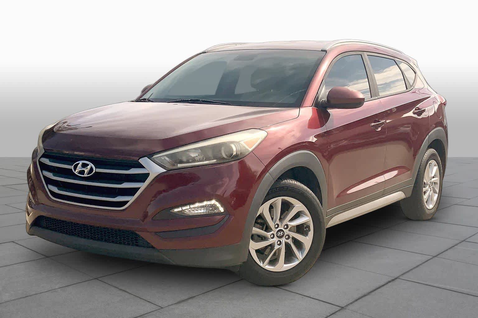 Used 2017 Hyundai Tucson SE w/ SE Popular Package 02