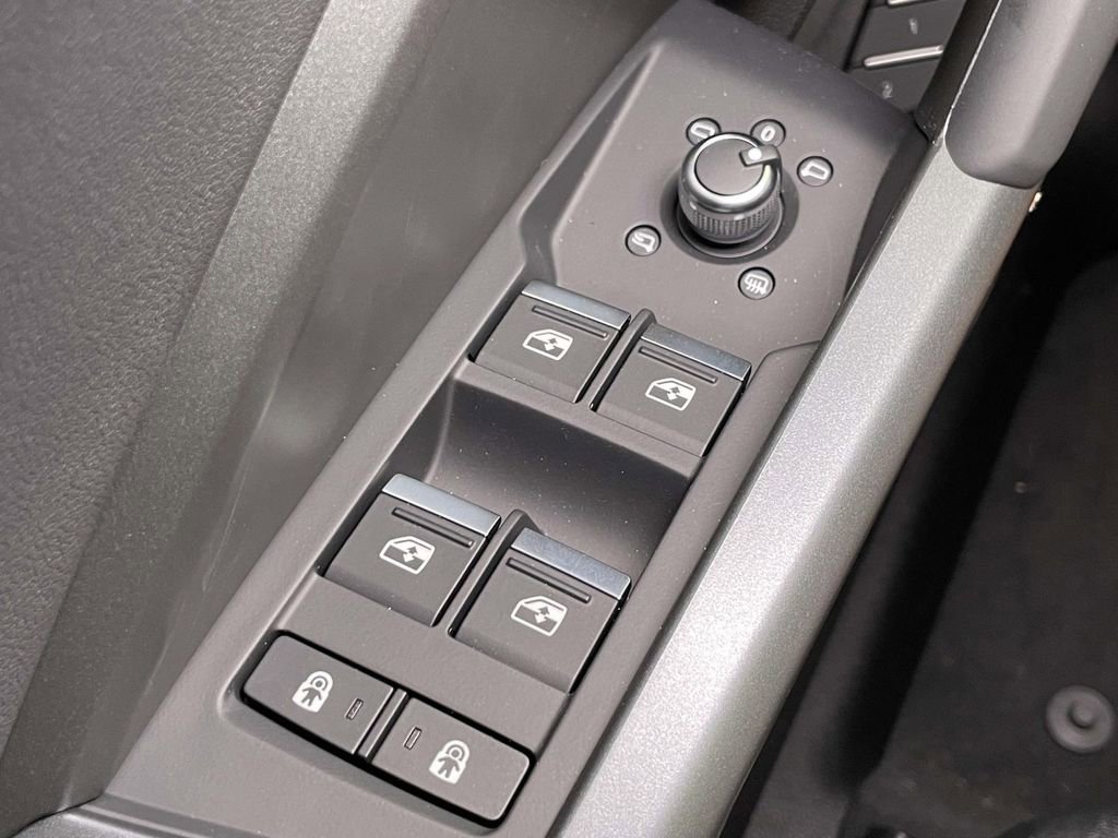 New 2025 Audi Q3 2.0T Premium image 34