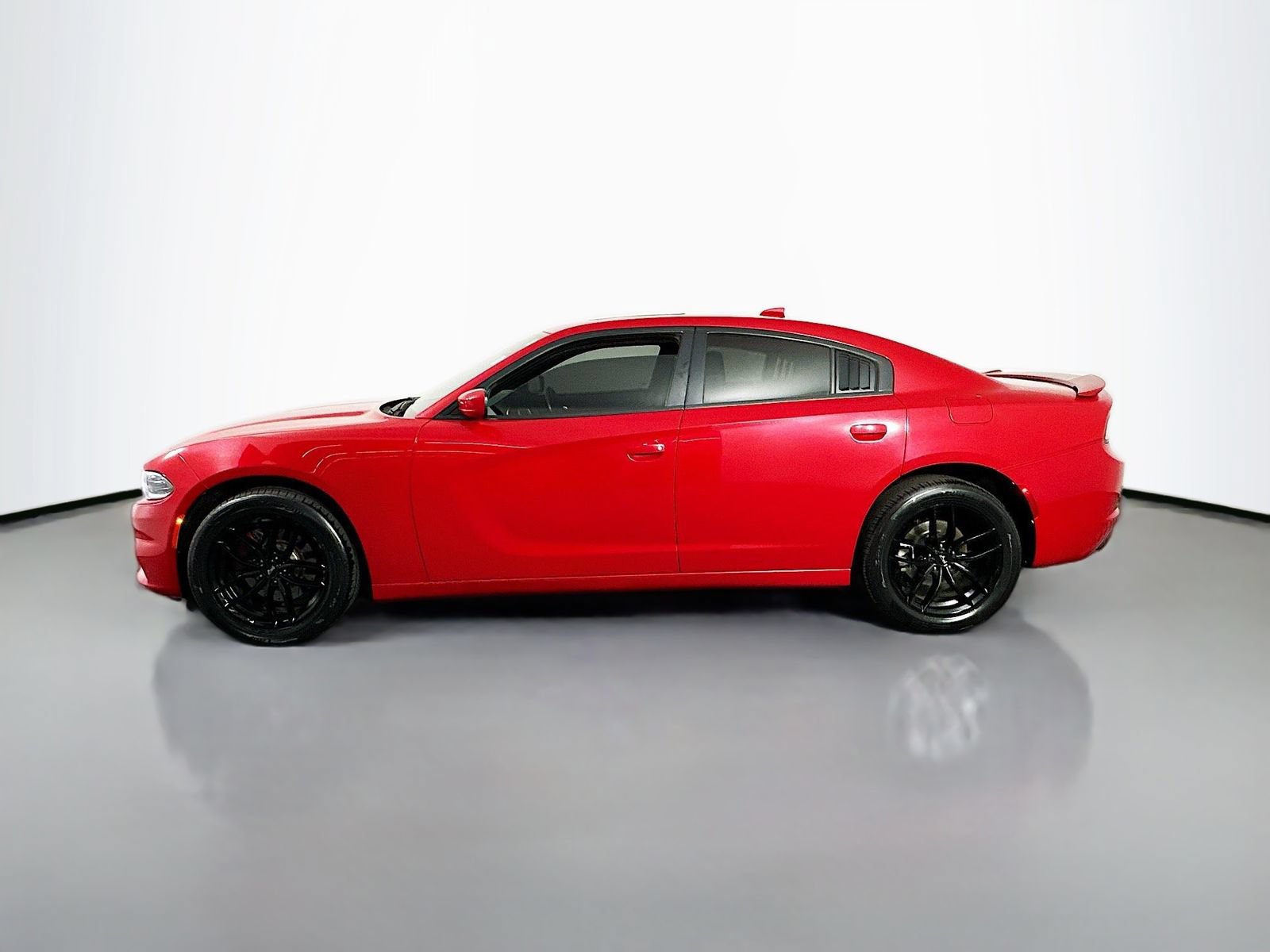 Used 2015 Dodge Charger SXT w/ AWD Plus Group image 8