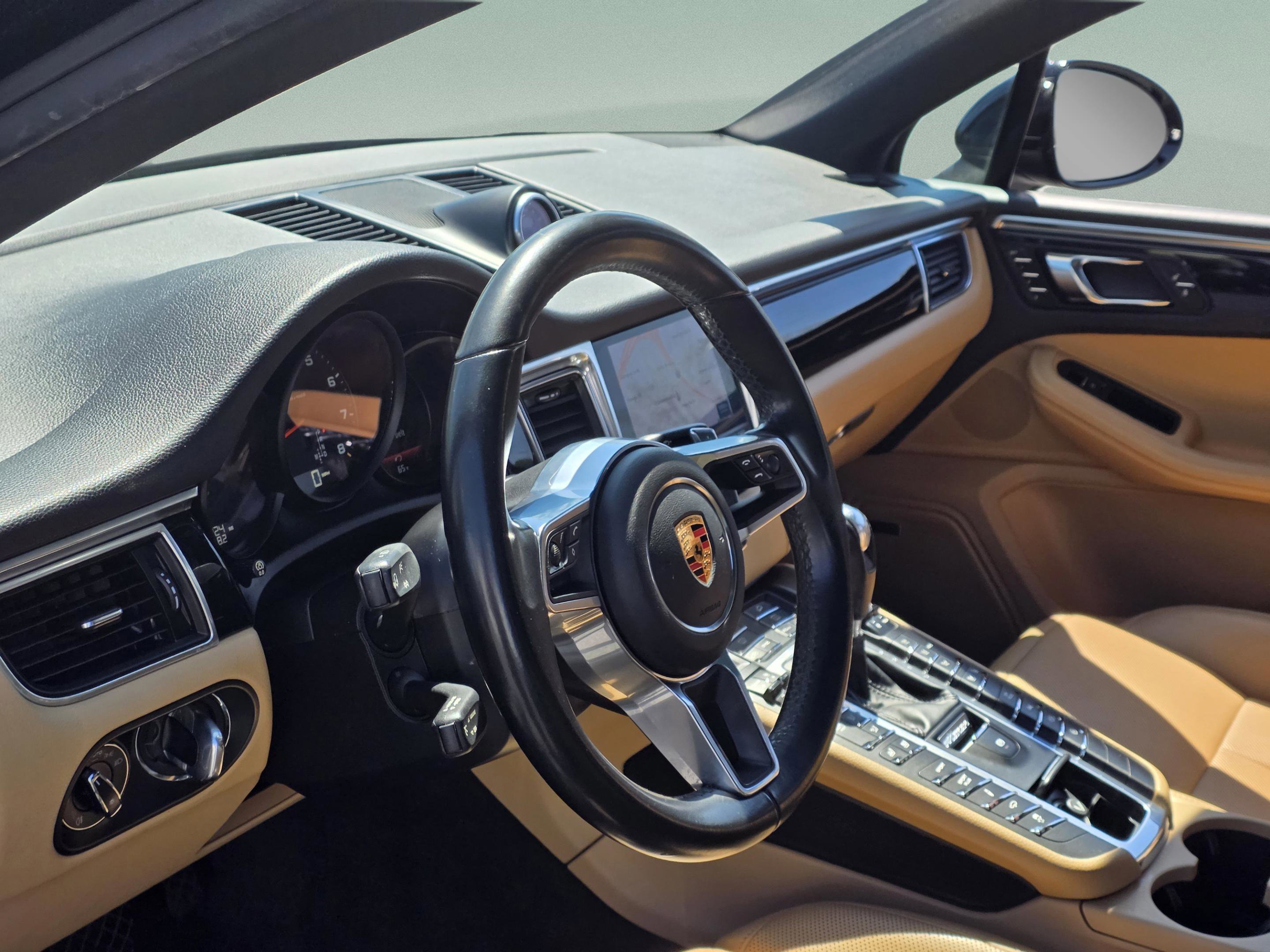 Used 2018 Porsche Macan image 34