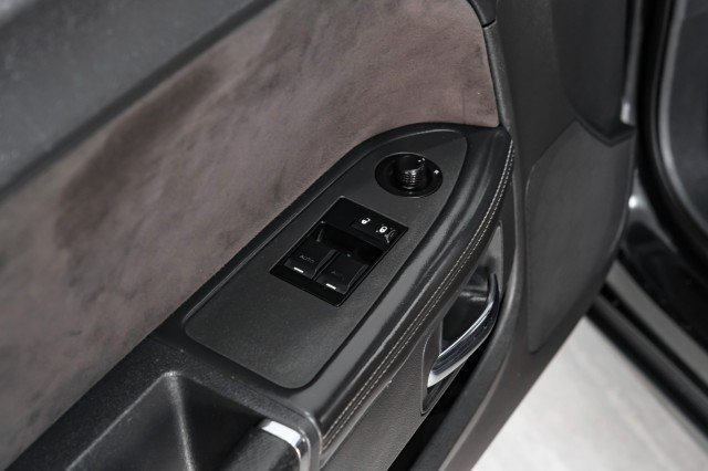 Used 2009 Dodge Challenger SRT8 w/ SRT Option Group II RWD image 35