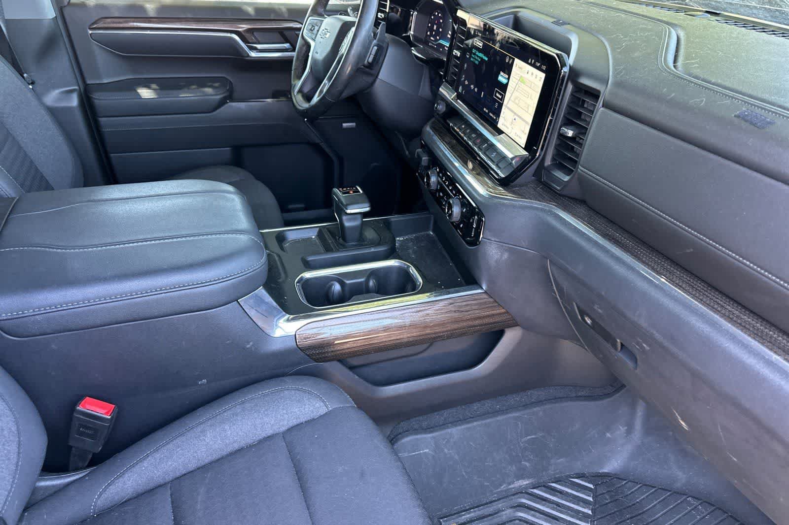 Used 2024 Chevrolet Silverado 1500 RST w/ All Star Edition Plus AWD/4WD image 17
