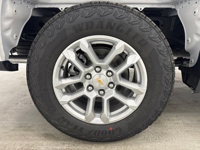 New 2026 Chevrolet Silverado 1500 LT w/ Z71 Off-Road Package AWD/4WD image 36