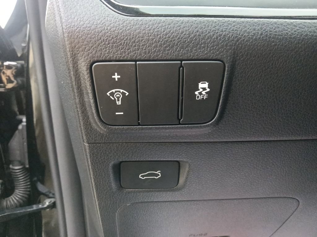 Used 2025 Kia K5 GT-Line image 17