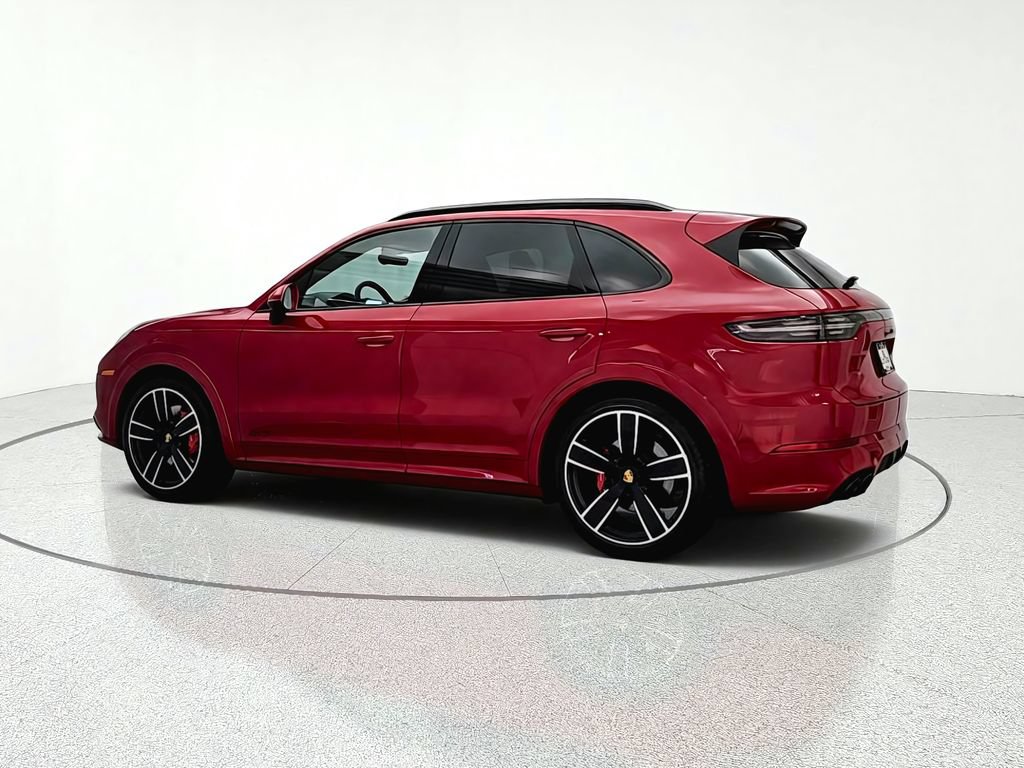 Used 2023 Porsche Cayenne GTS AWD/4WD image 4