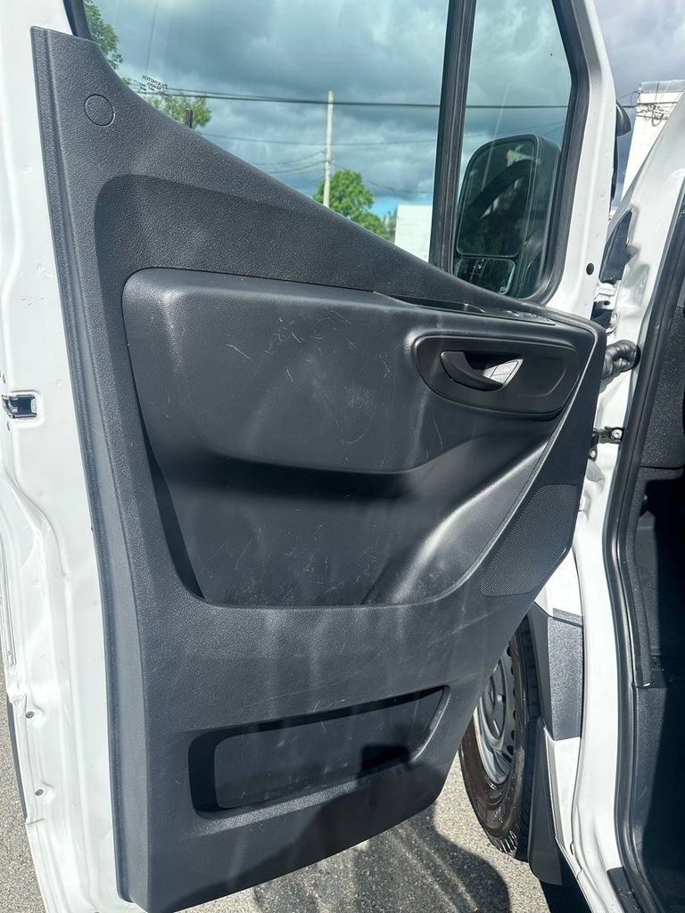 Used 2023 Mercedes-Benz Sprinter 2500 w/ Acoustic Package image 7
