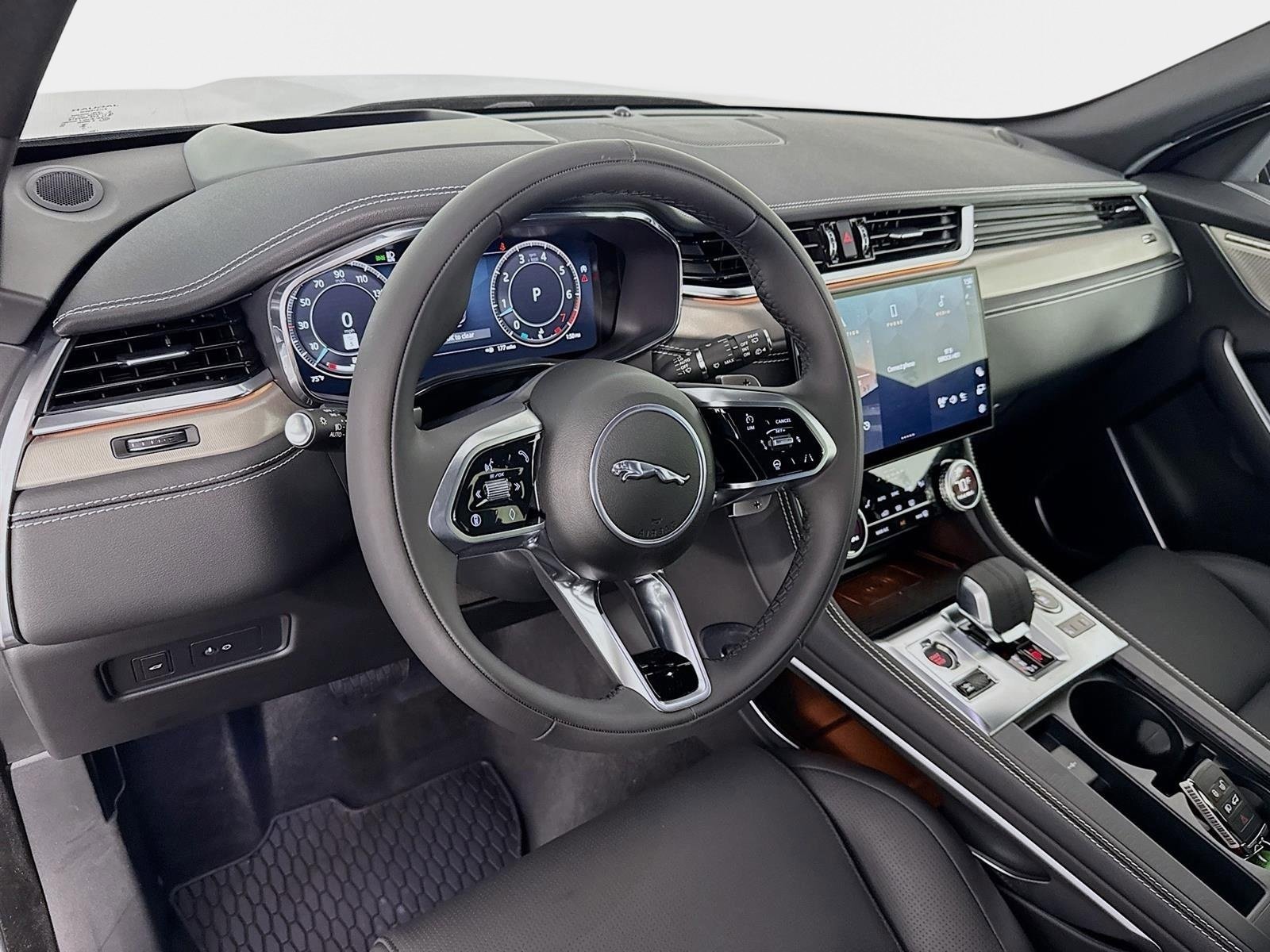 New 2026 Jaguar F-PACE R-Dynamic S AWD/4WD image 9