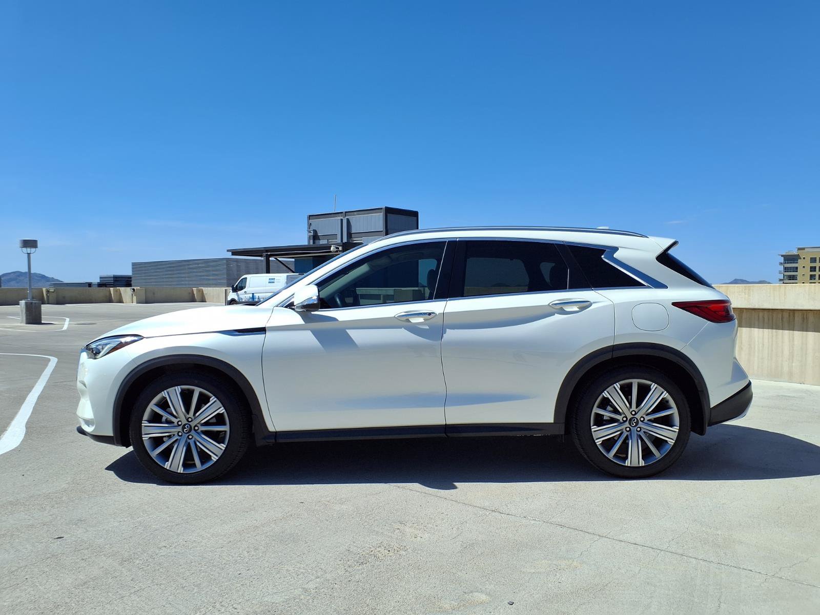 Used 2021 INFINITI QX50 Sensory FWD image 3