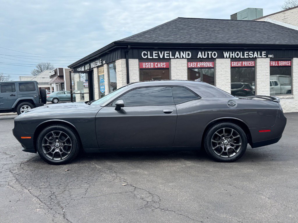Used 2018 Dodge Challenger GT w/ Driver Convenience Group image 2