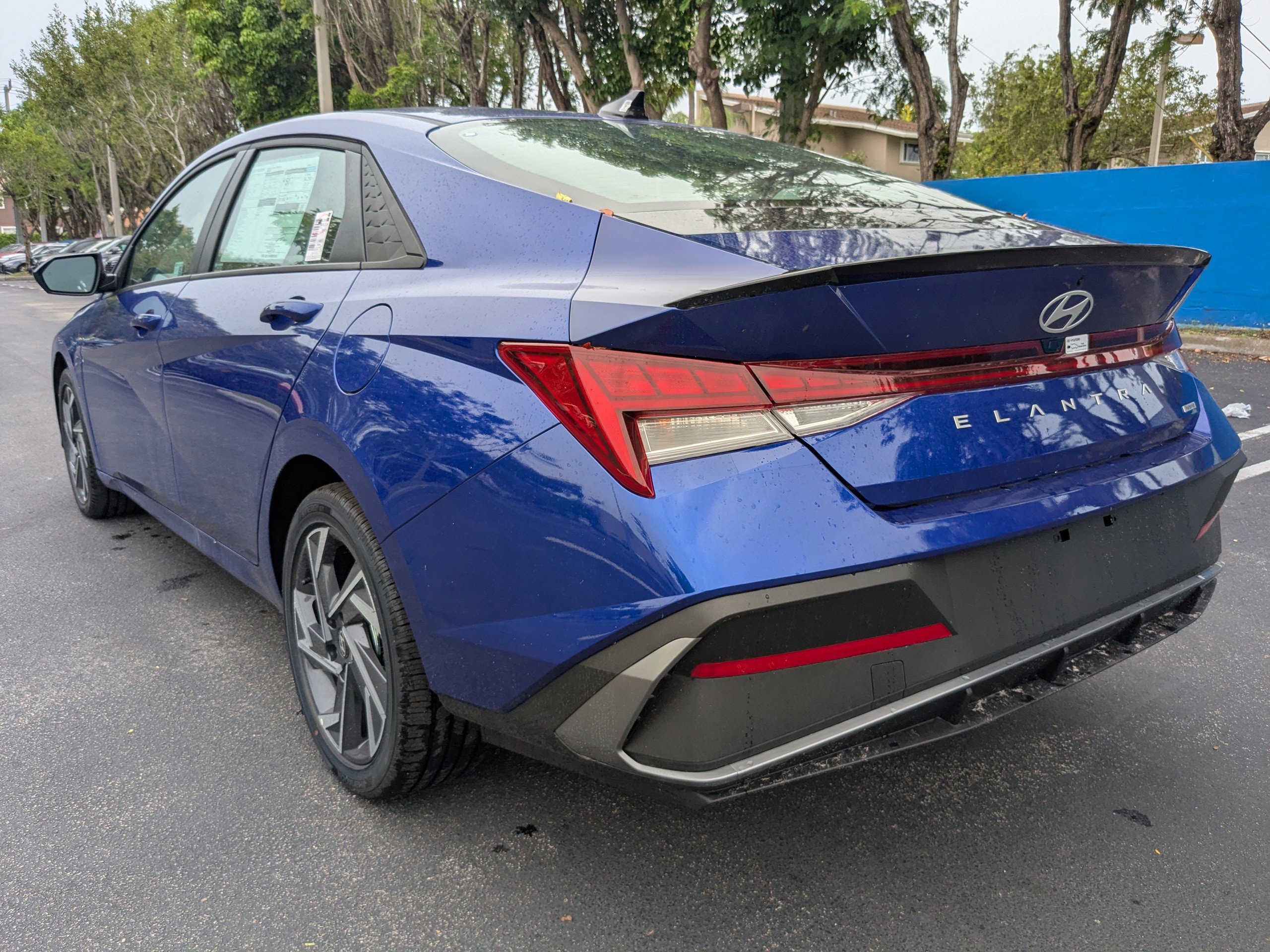 New 2025 Hyundai Elantra SEL image 6