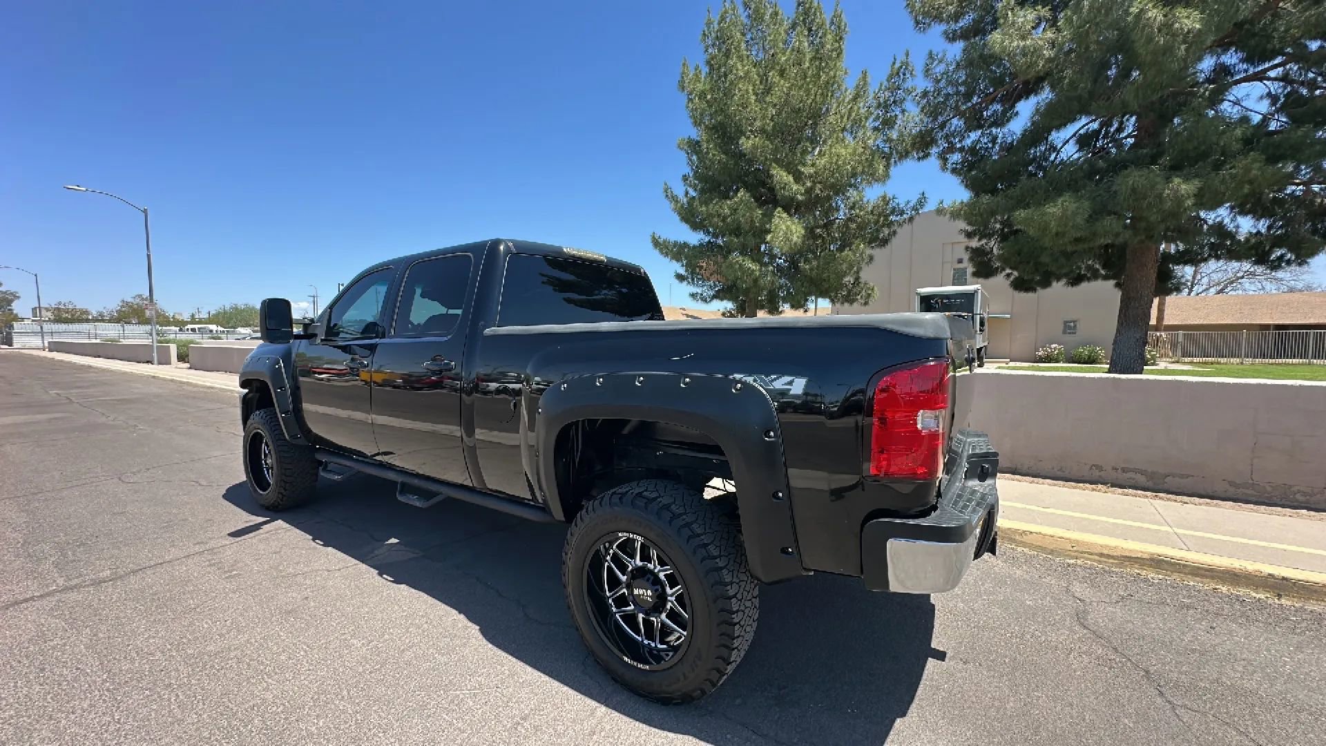 Used 2012 Chevrolet Silverado 2500 LTZ w/ LTZ Plus Package AWD/4WD image 2