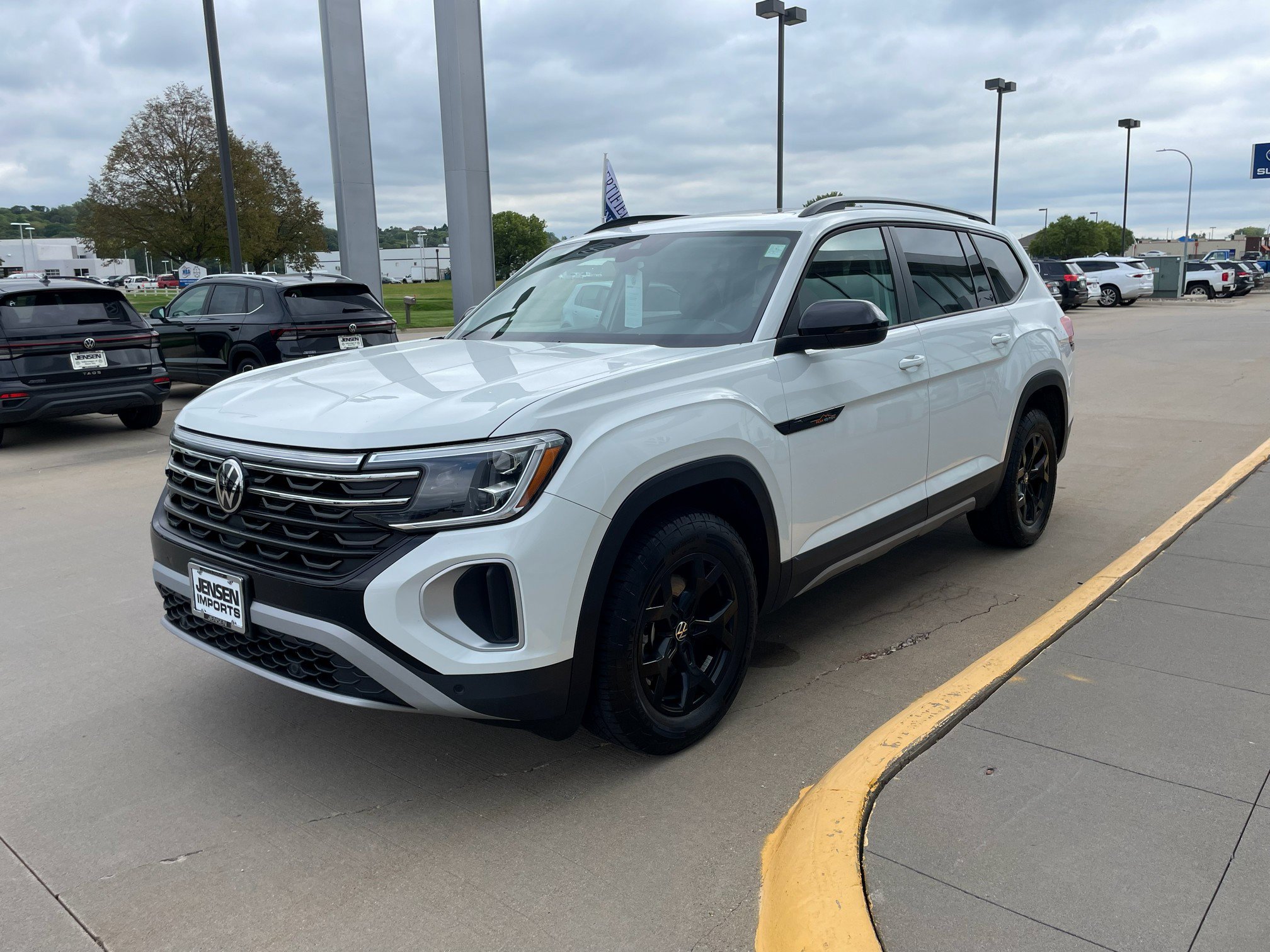 Certified 2024 Volkswagen Atlas Peak Edition SE