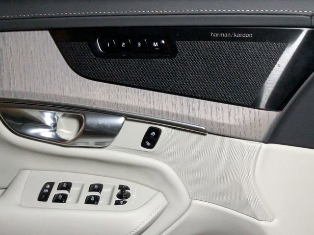 New 2026 Volvo XC90 B6 Ultra w/ Protection Package image 26