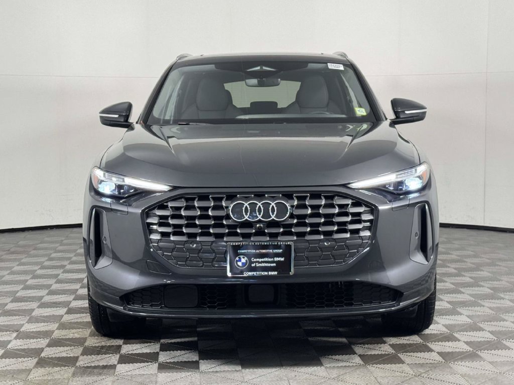 Used 2025 Audi Q5 Premium Plus AWD/4WD image 6