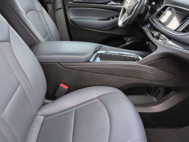Used 2024 Buick Enclave Premium image 30