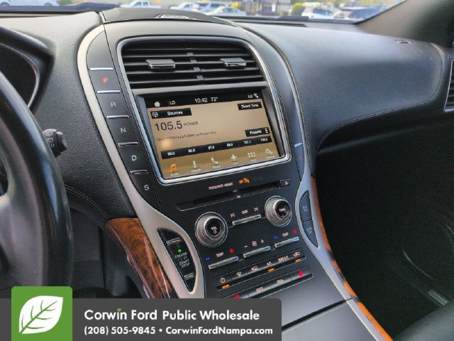 Used 2018 Lincoln MKX Select w/ Select Plus Package FWD image 16