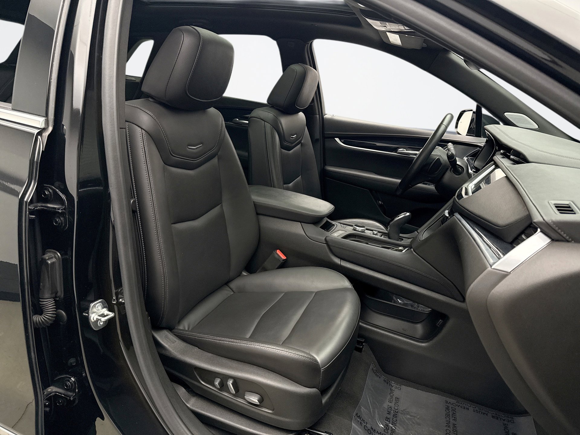 Used 2024 Cadillac XT5 Premium Luxury image 17