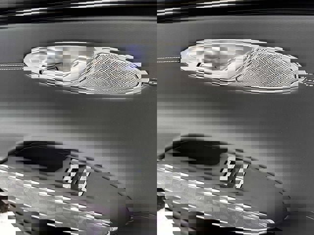 Used 2025 Genesis GV70 3.5T Sport w/ Sport Advanced Package image 21