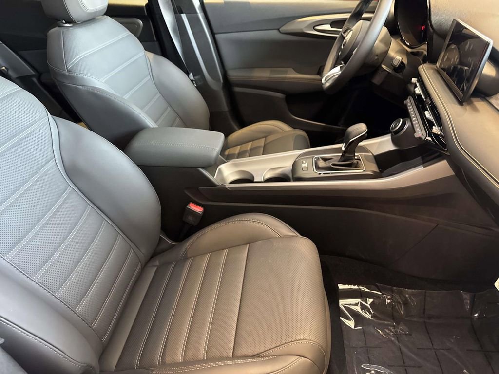 New 2026 Alfa Romeo Tonale w/ Black Premium Package image 27