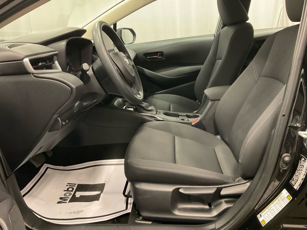 Used 2023 Toyota Corolla LE image 7