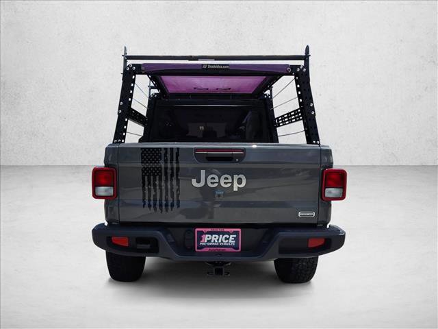 Used 2022 Jeep Gladiator Overland AWD/4WD image 6