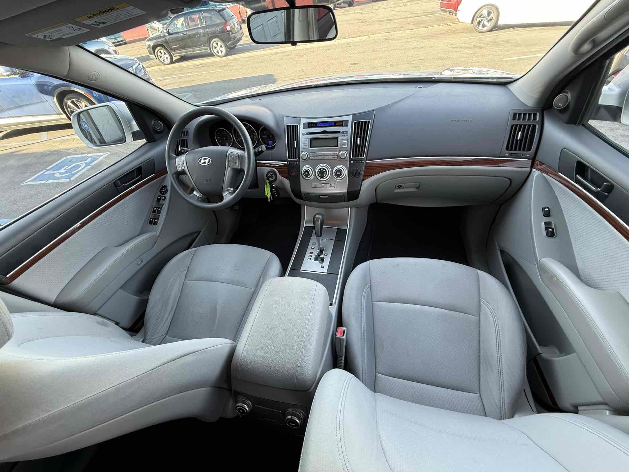 Used 2009 Hyundai Veracruz GLS image 48