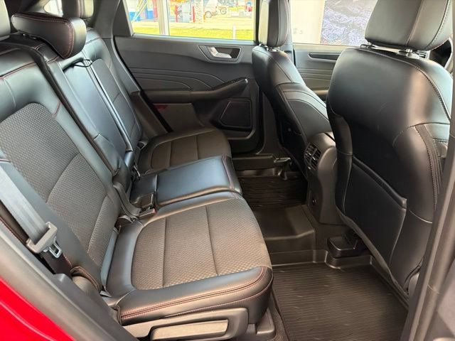 Certified 2024 Ford Escape ST-Line w/ Tech Pack #1 AWD/4WD image 10