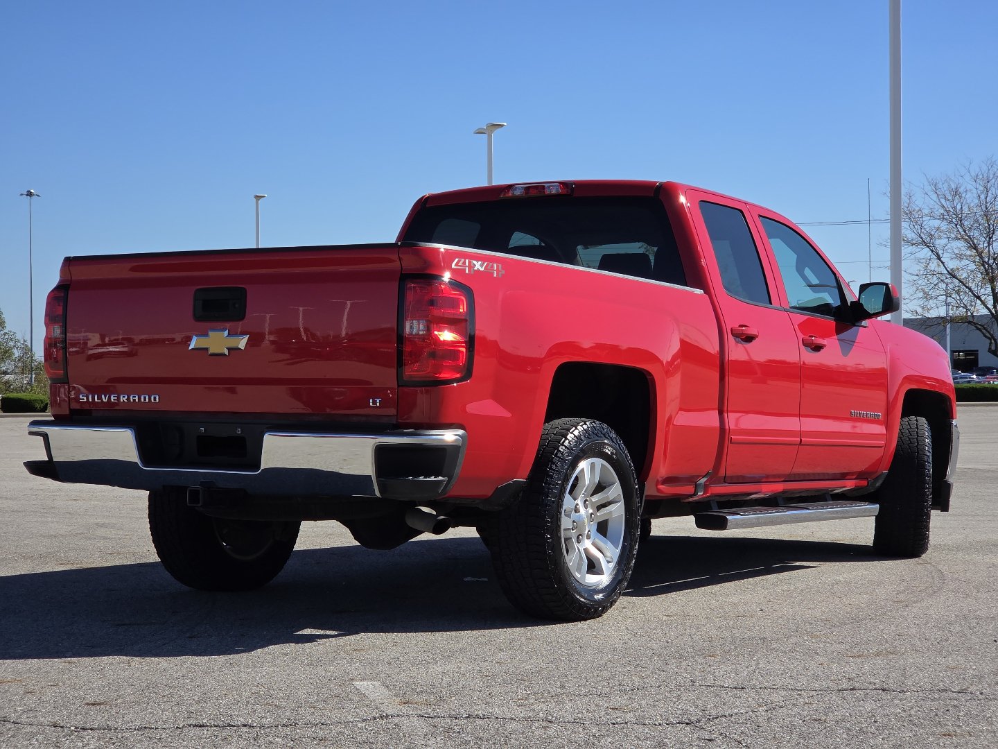 Used 2018 Chevrolet Silverado 1500 LT w/ All Star Edition AWD/4WD image 18