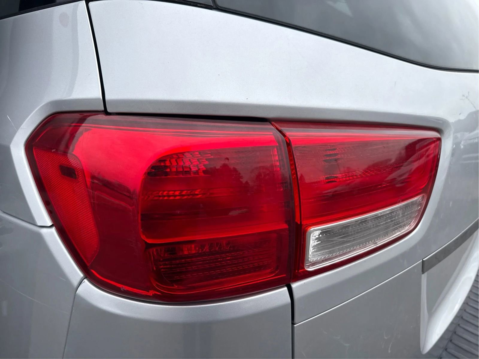 Used 2018 Kia Sedona LX w/ LX Essentials Premium Package image 35