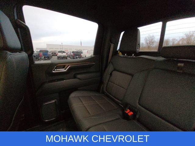 Certified 2024 Chevrolet Silverado 1500 High Country w/ Technology Package AWD/4WD image 13
