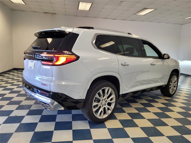 New 2026 GMC Acadia Denali w/ Super Cruise Package image 8