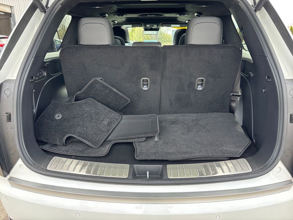 Used 2026 Hyundai Palisade Calligraphy AWD/4WD image 13