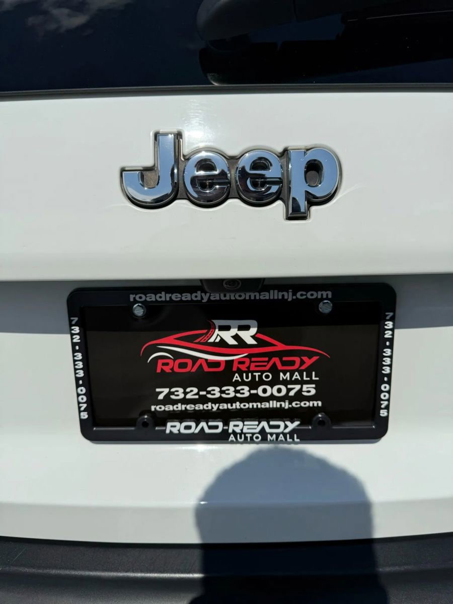Used 2019 Jeep Cherokee Limited AWD/4WD image 51