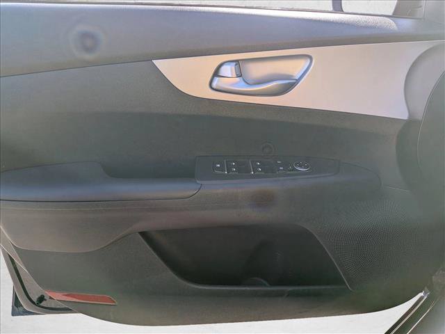 Used 2024 Kia Forte LXS FWD image 10
