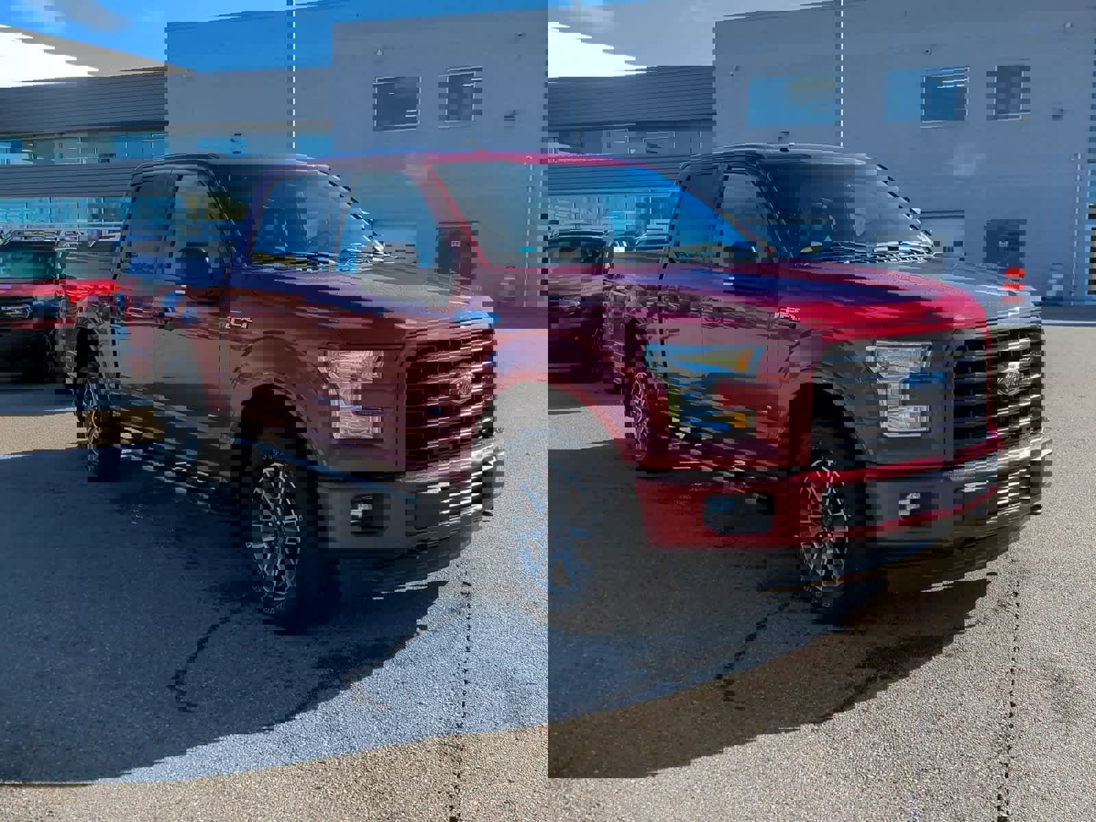 Used 2017 Ford F150 XLT w/ Equipment Group 302A Luxury image 2