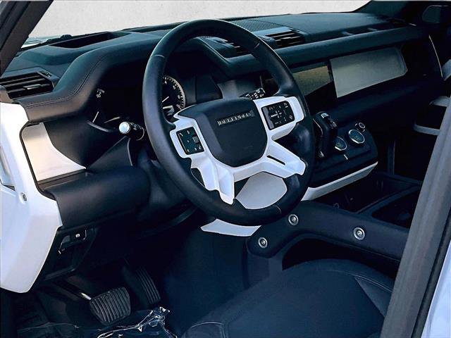 Used 2023 Land Rover Defender 110 SE image 13