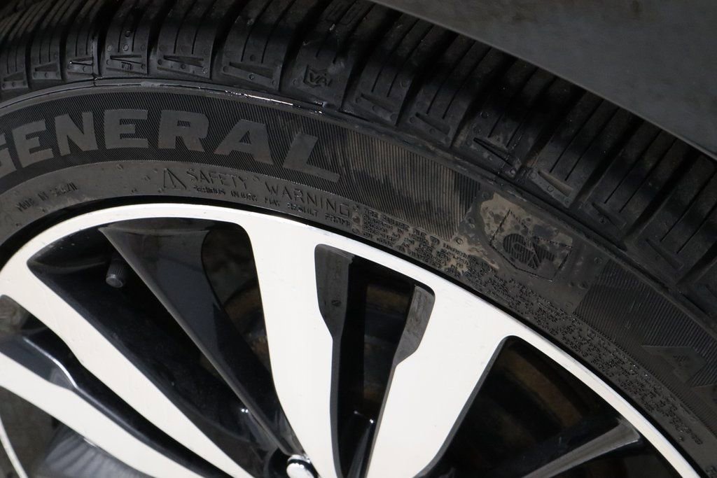 Used 2019 Honda Fit EX image 19