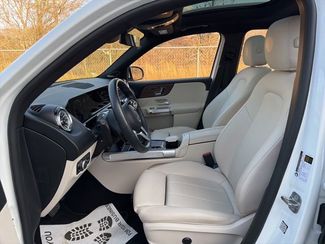 Used 2023 Mercedes-Benz EQB 250+ w/ Pinnacle Package image 24