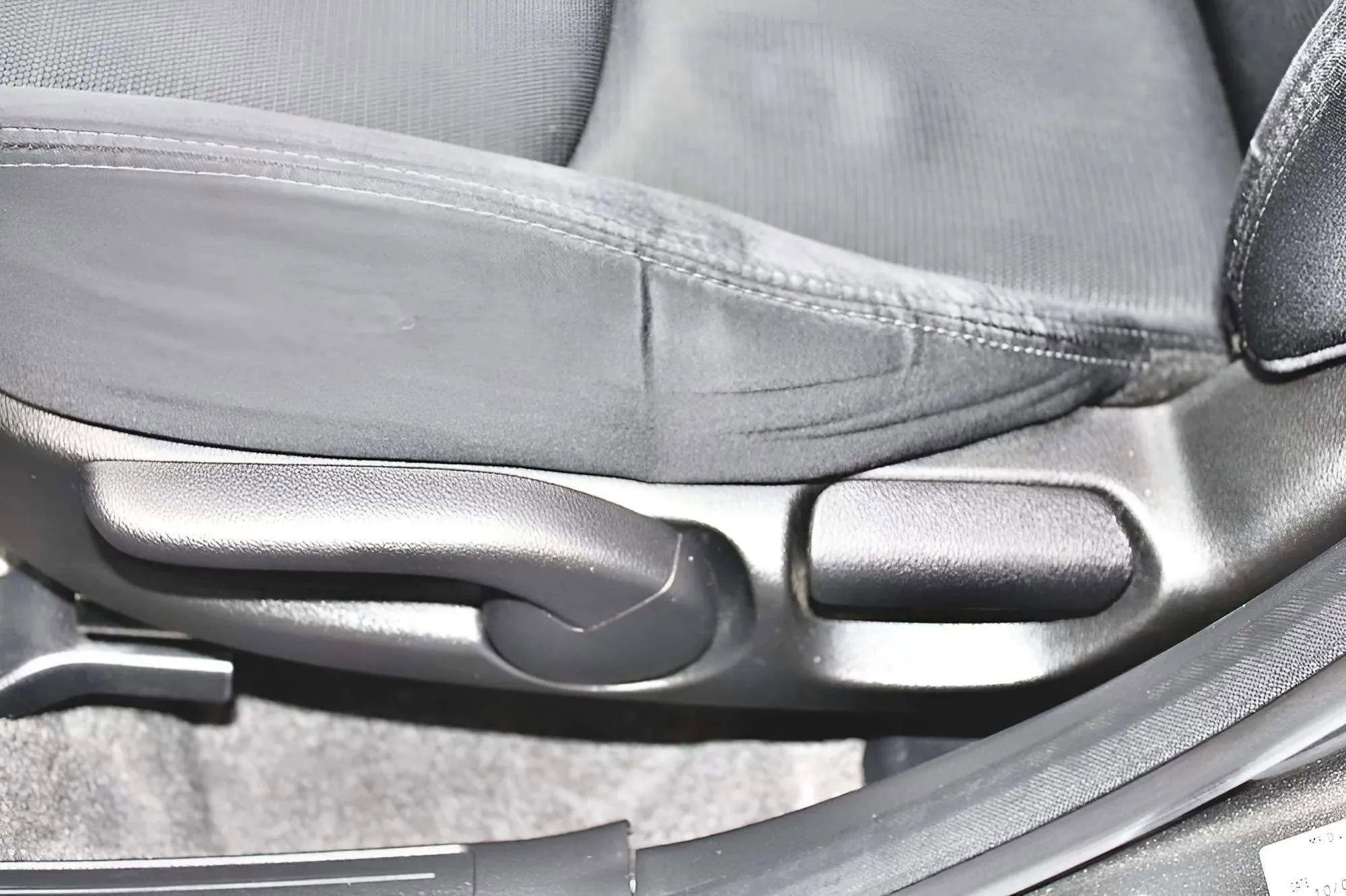 Used 2010 MAZDA MAZDA3 s Sport image 10