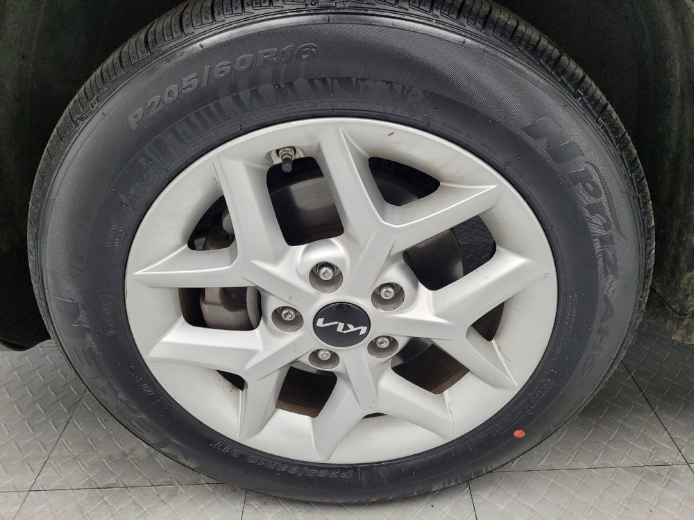 Used 2024 Kia Soul LX w/ Option Group 015 image 31