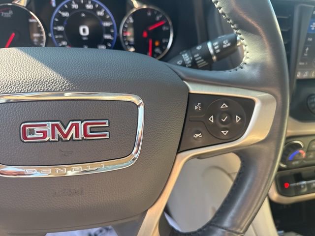 Used 2022 GMC Acadia Denali w/ Denali Ultimate Package FWD image 18