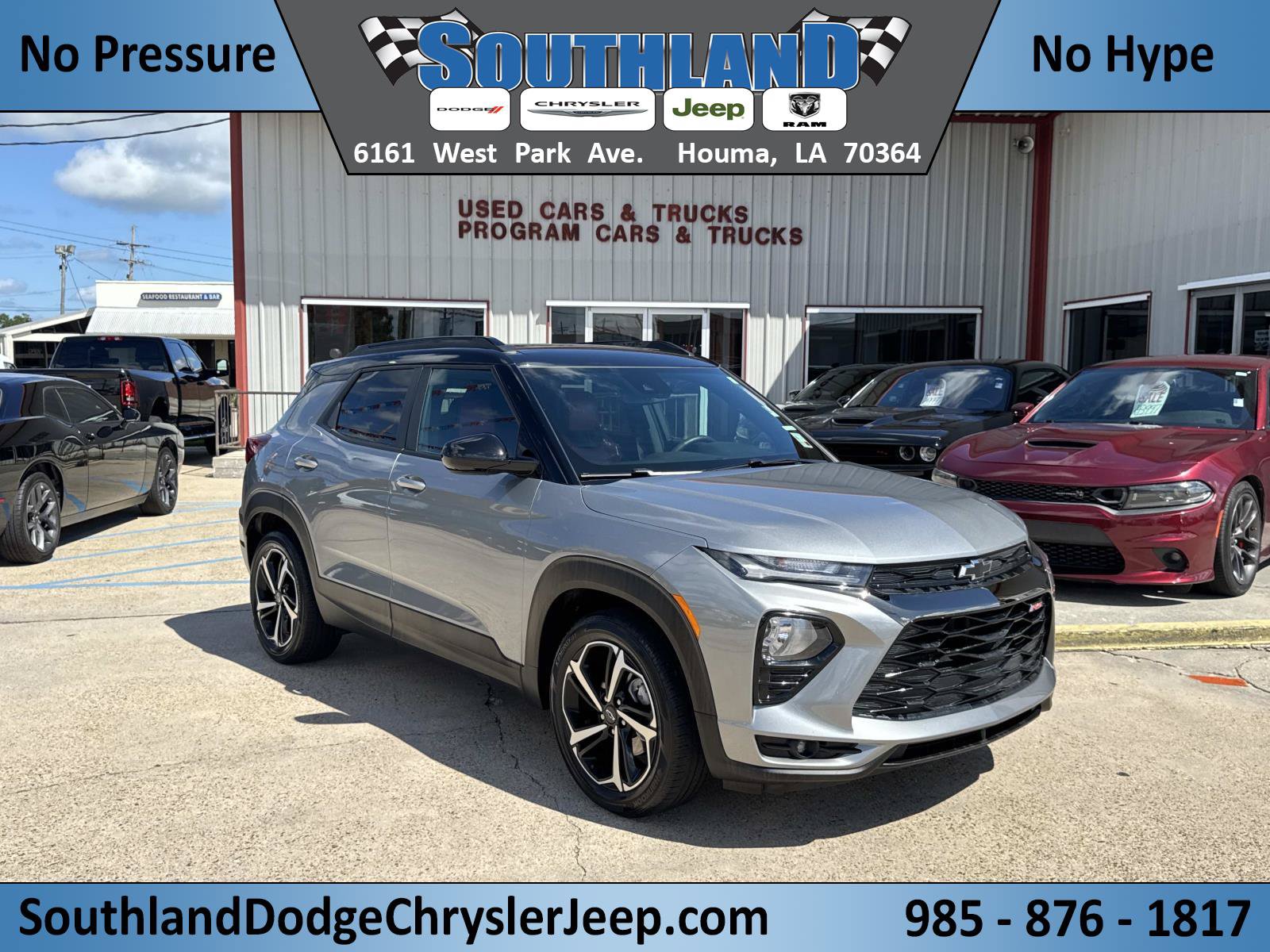 Used 2023 Chevrolet TrailBlazer RS w/ Sun and Liftgate Package FWD image 1