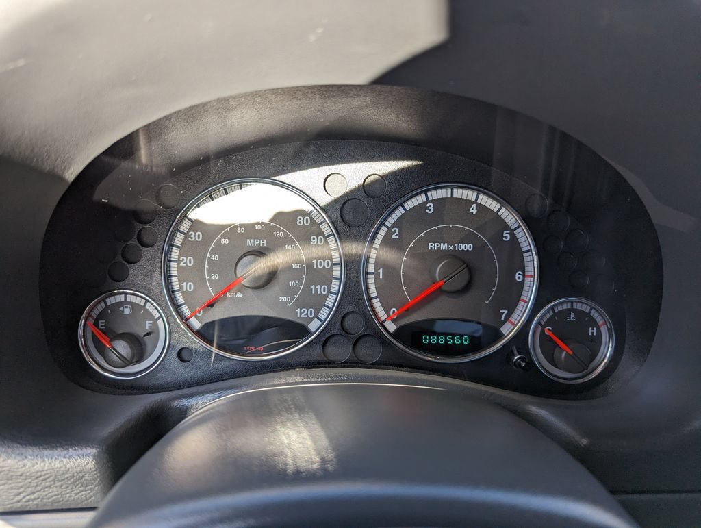 Used 2005 Jeep Liberty Limited AWD/4WD image 17
