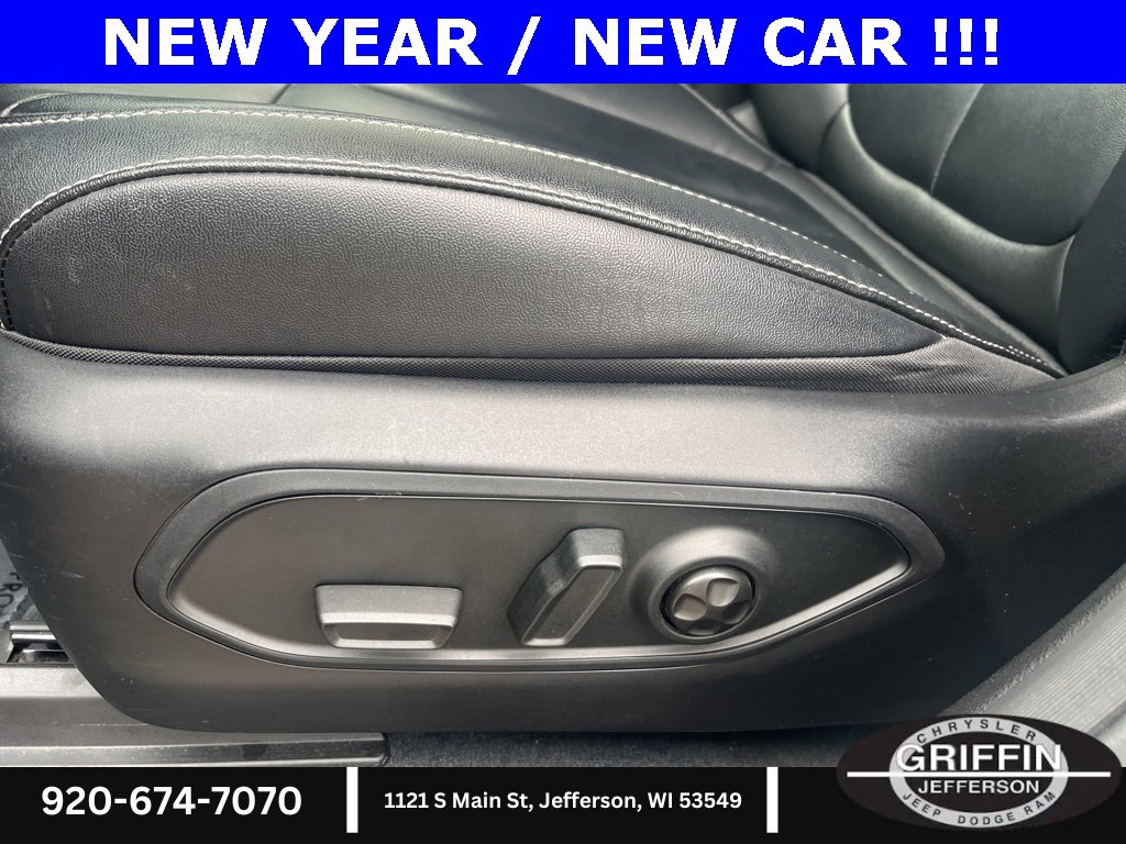 Used 2023 Jeep Grand Cherokee L Limited w/ Trailer Tow Group (B) image 17