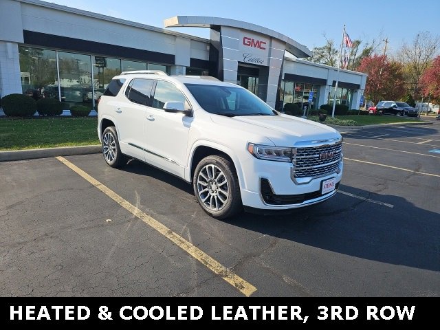Used 2023 GMC Acadia Denali image 2