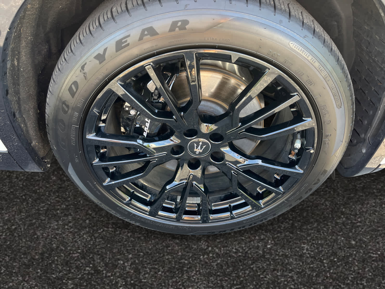 Used 2025 Maserati Grecale Modena image 18