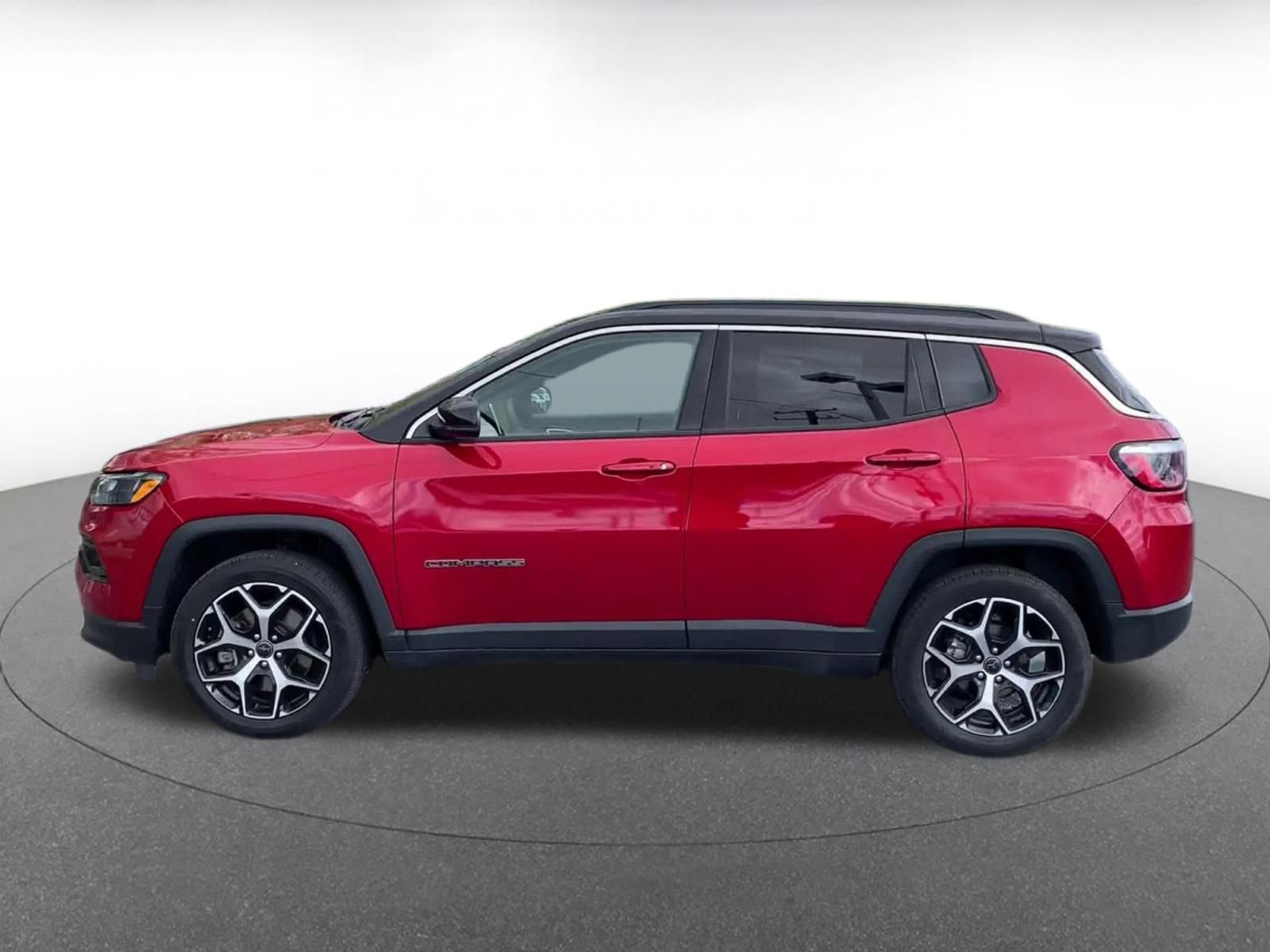 Used 2025 Jeep Compass Limited AWD/4WD image 16