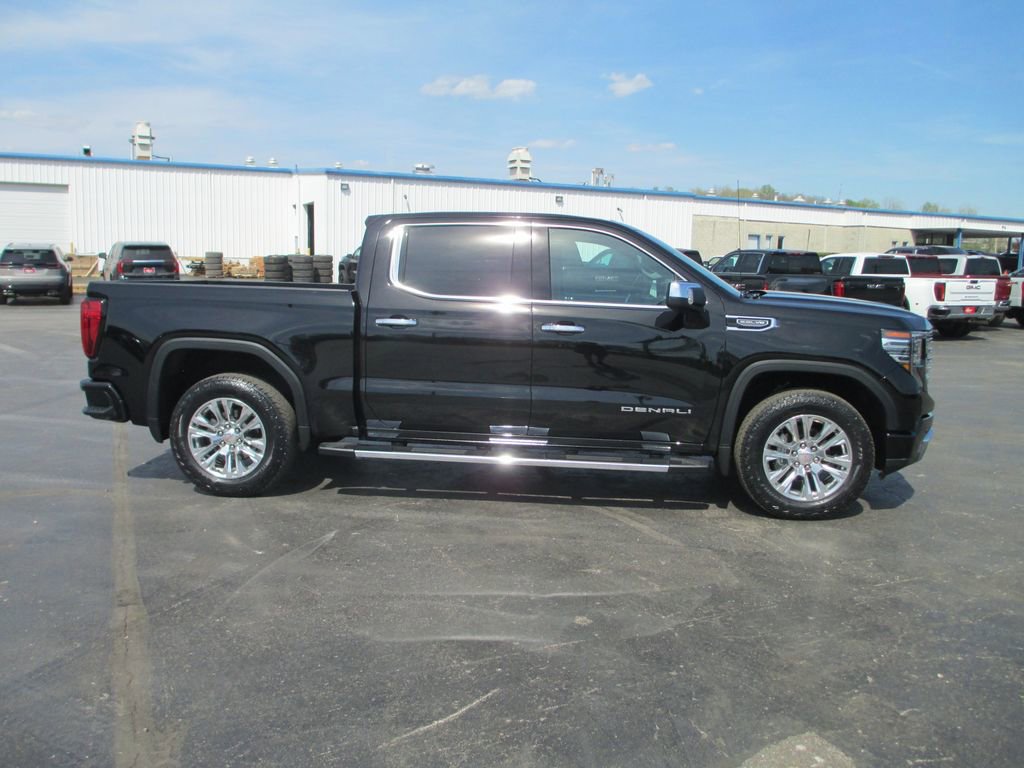 Used 2024 GMC Sierra 1500 Denali image 5